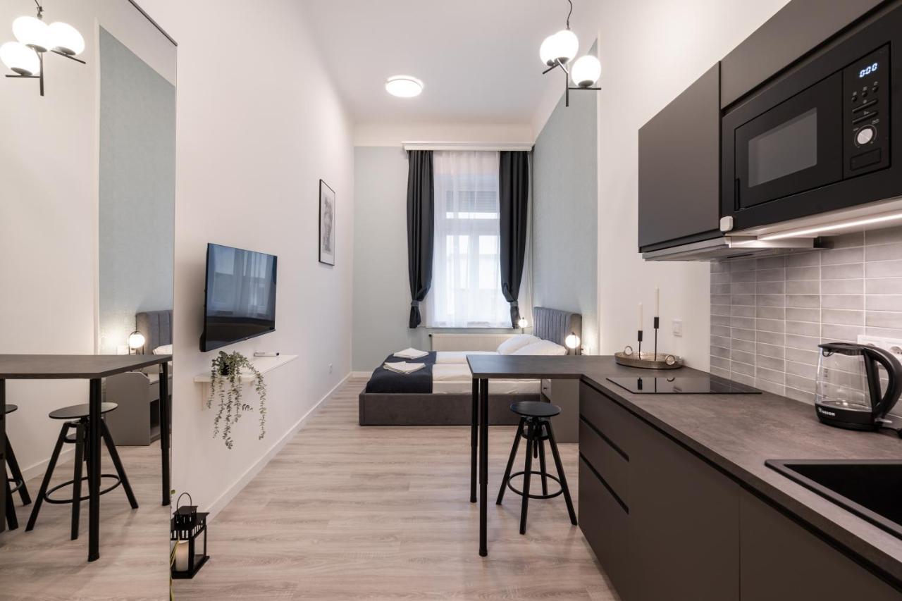 D48 - Central Boulevard Residence - Best Location By Bqa Budapest Eksteriør billede